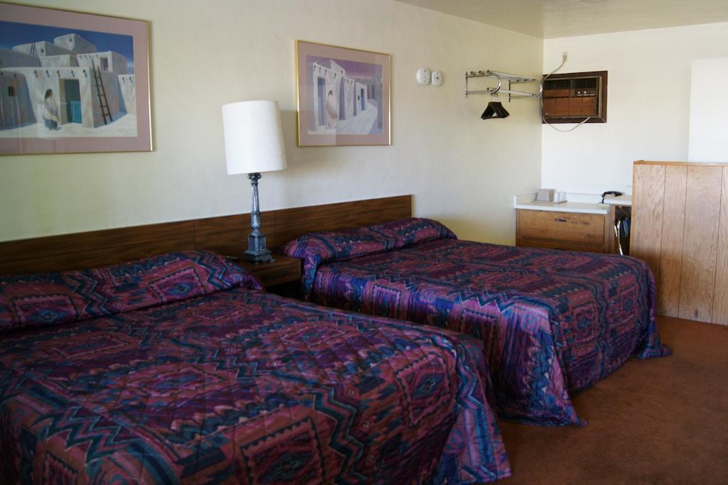 Hill Top Motel Kingman Oda fotoğraf